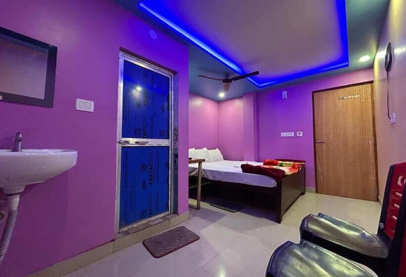 Номер Deluxe, New Nayantara Lodge