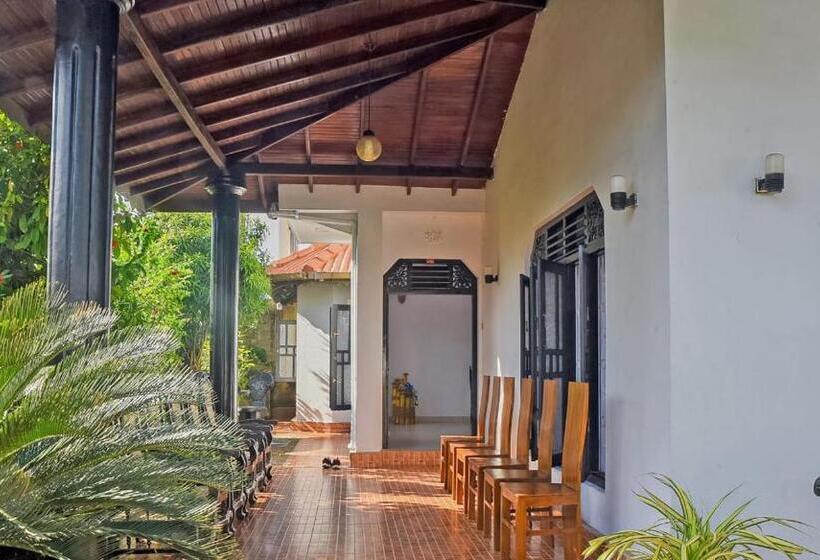 Номер Стандарт с Балконом, Bonjour Villa