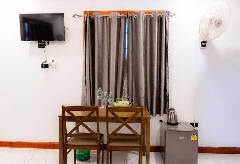 Номер Стандарт Трехместный, Onjira Resort