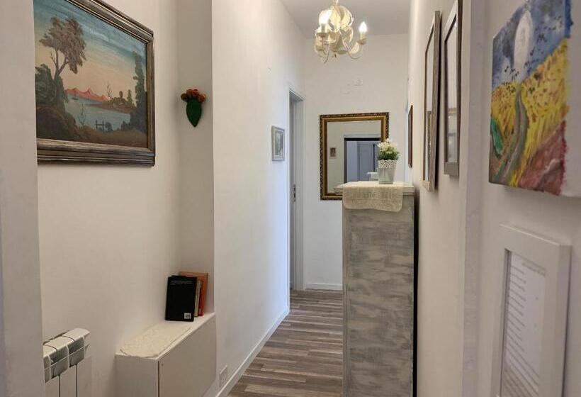 اتاق استاندارد سه نفره, B&b Liola
