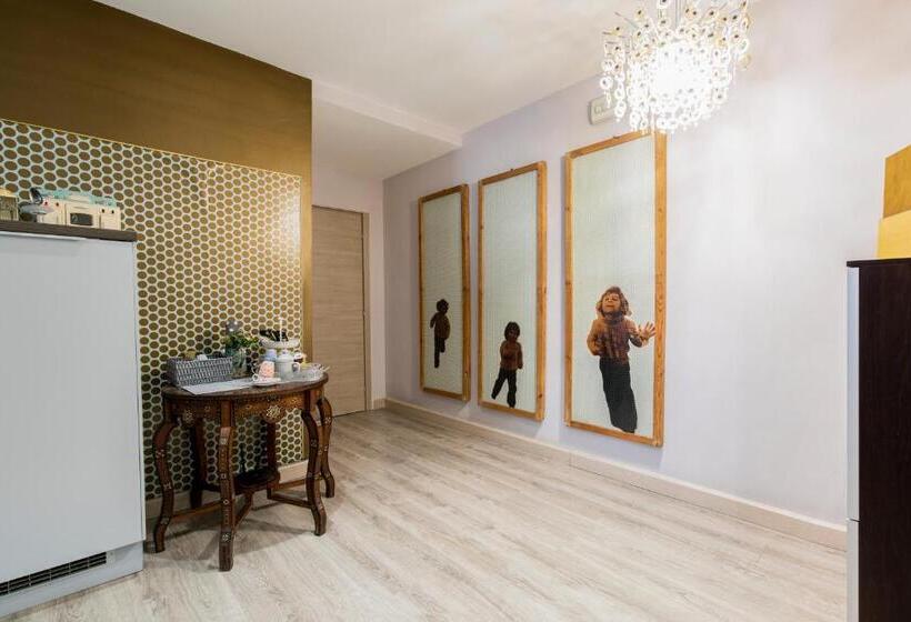 سوییت جونیور لوکس, Home & More Brigida