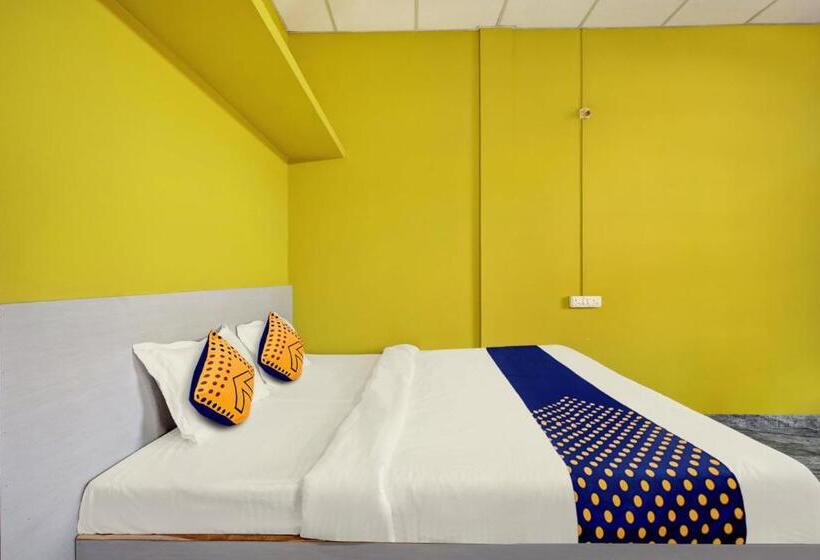 اتاق کلاسیک سه تخته, The Farmhouse Inn