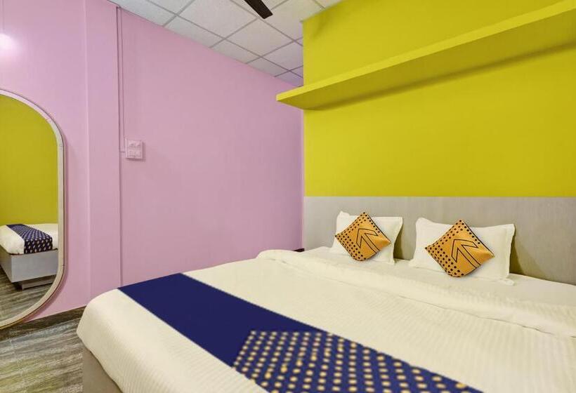 اتاق کلاسیک سه تخته, The Farmhouse Inn