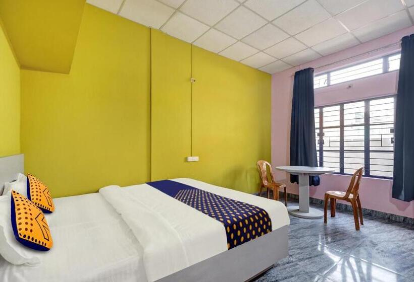 اتاق کلاسیک سه تخته, The Farmhouse Inn