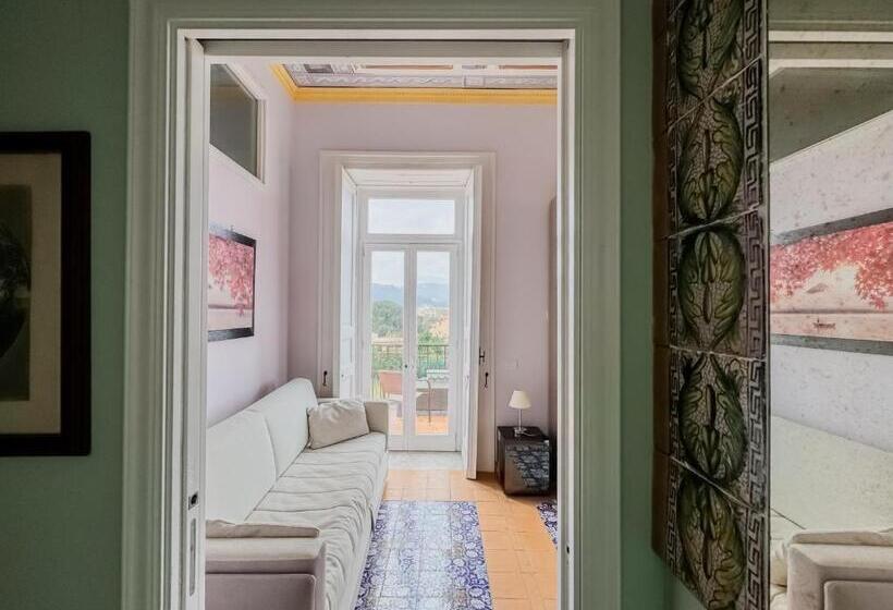 Трехместный Номер Стандарт с Видом, Vanvitelli Palace B&b