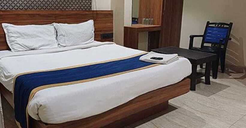 Номер Deluxe, Fabhotel Vennela Inn