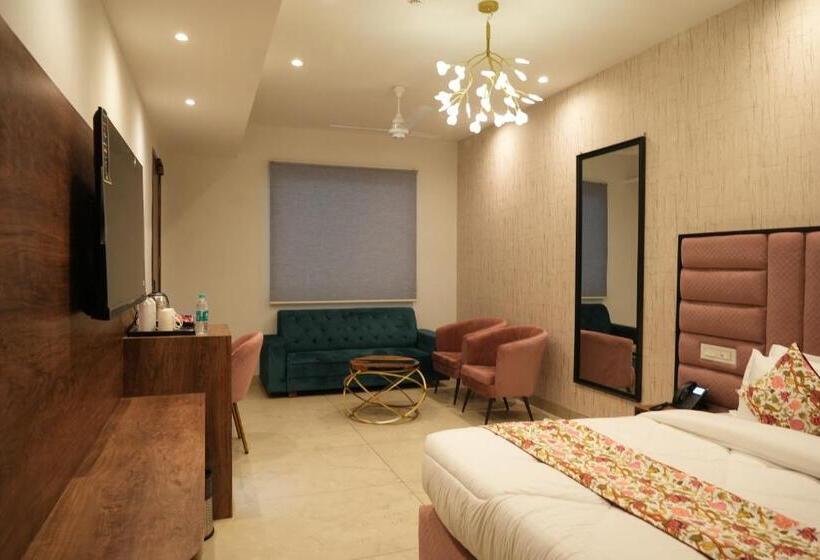 سوییت خانوادگی, Acr Luxury