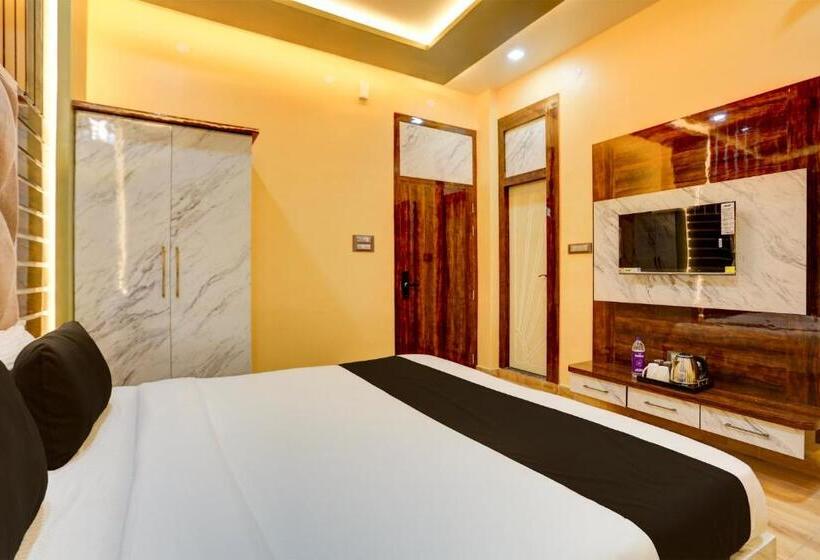 Трехместный Номер Классика, Oyo Hotel Ashok Vihar