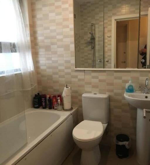 Quarto Quadruple Standart com Varanda, Sandfield Private Rooms In King S Cross St Pancras