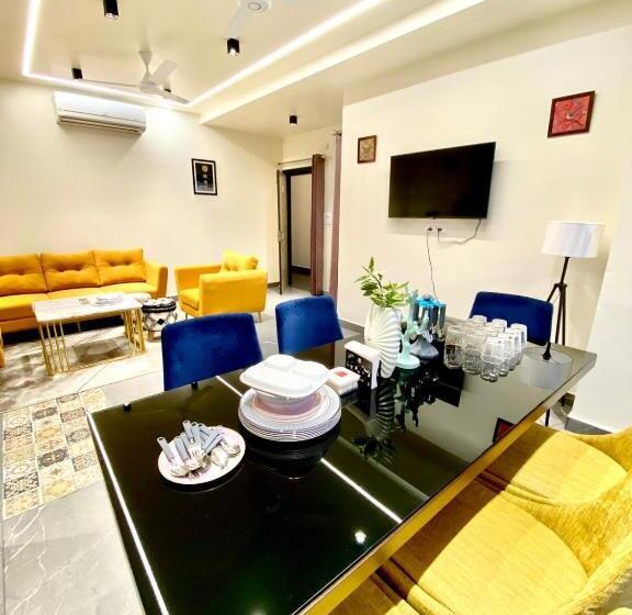 침실 2개 아파트, The Samaa Homes  By Sas Group