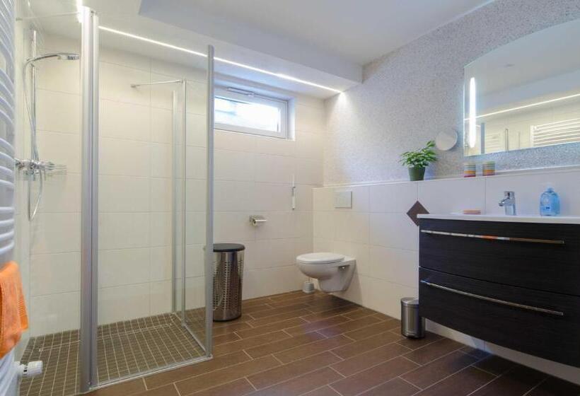 Апартаменты 1 Спальня Нижний Этаж, Ferienwohnung Kobelsberg