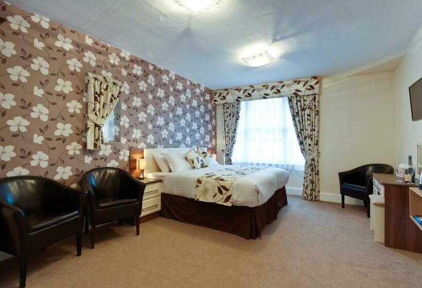 Номер Стандарт, Lauriston & Lawton Court