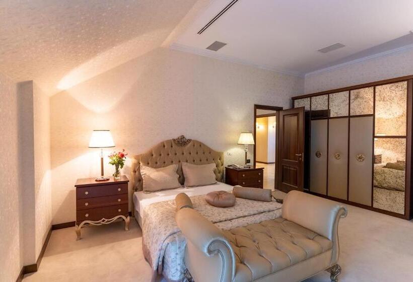 سوئیت پرزیدنت, Qafqaz Resort