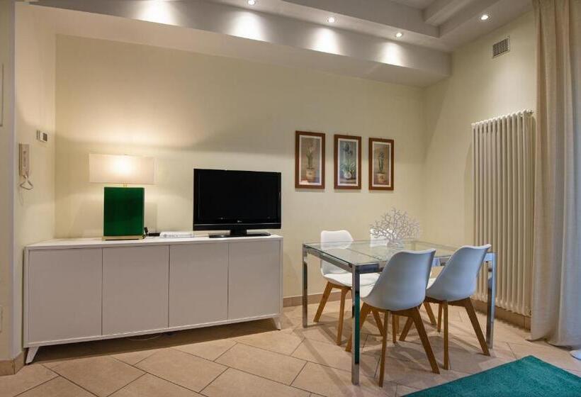 آپارتمان مدیریتی 2 خوابه, Residence Lungomare   Charming Apartments