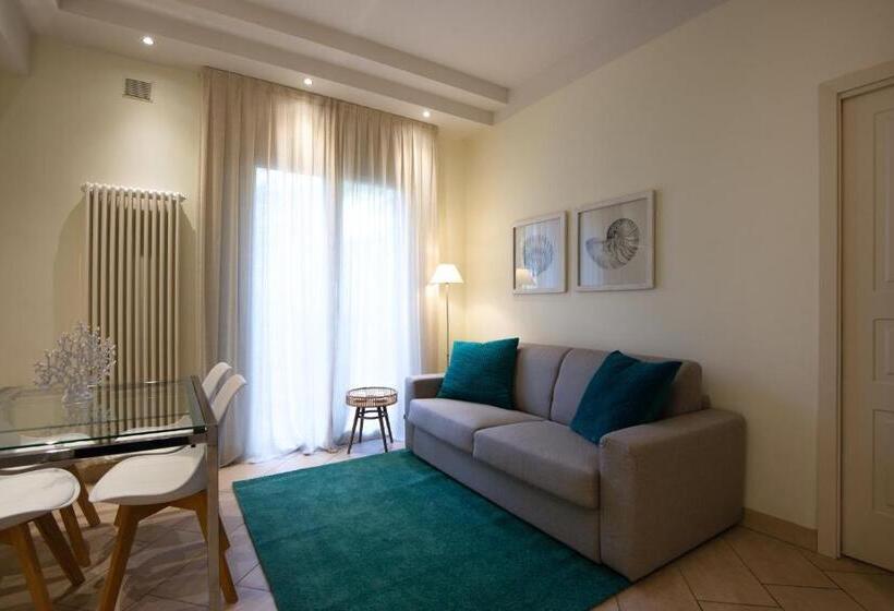 آپارتمان مدیریتی 2 خوابه, Residence Lungomare   Charming Apartments