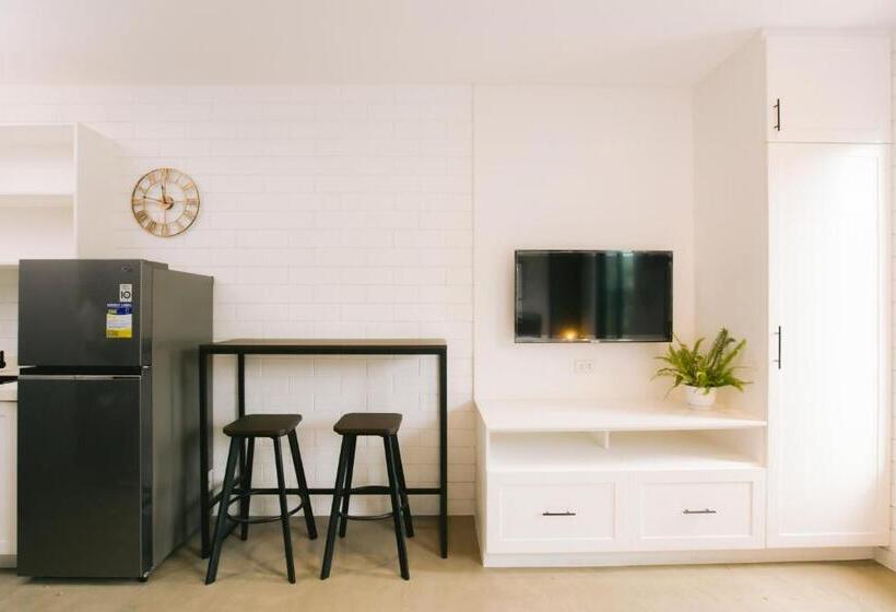 수피리어 룸, 10 Oxford Residences