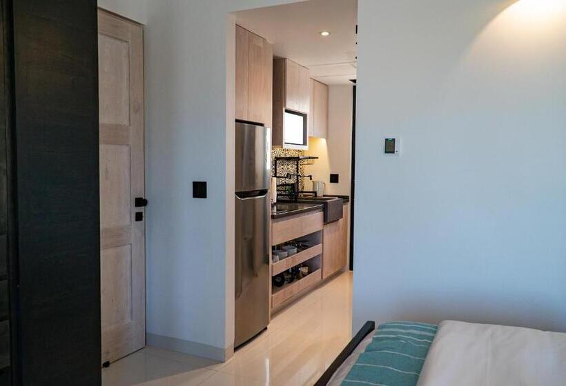 デラックスルーム, Flamboyan Hotel & Residences