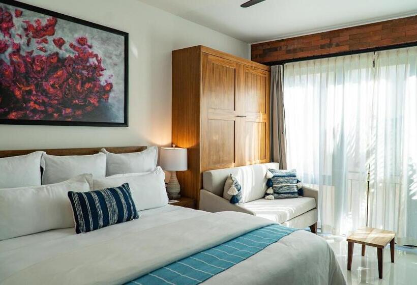 デラックスルーム, Flamboyan Hotel & Residences