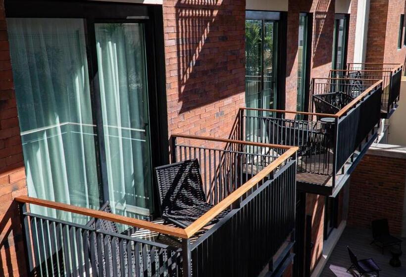 Apartament 1 Dormitor, Flamboyan Hotel & Residences