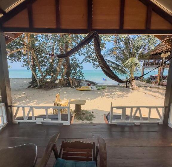 بانگلوی استاندارد, Full Moon Bungalow Resort Koh Chang Ranong