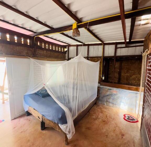 بانگلوی لوکس, Full Moon Bungalow Resort Koh Chang Ranong