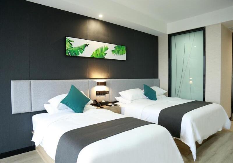 Семейный Номер, Thank Inn Chain Fuyang Linquan Stadium