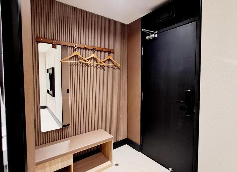 스탠다드 룸 킹사이즈 침대, Urban Inn, Salak Tinggi