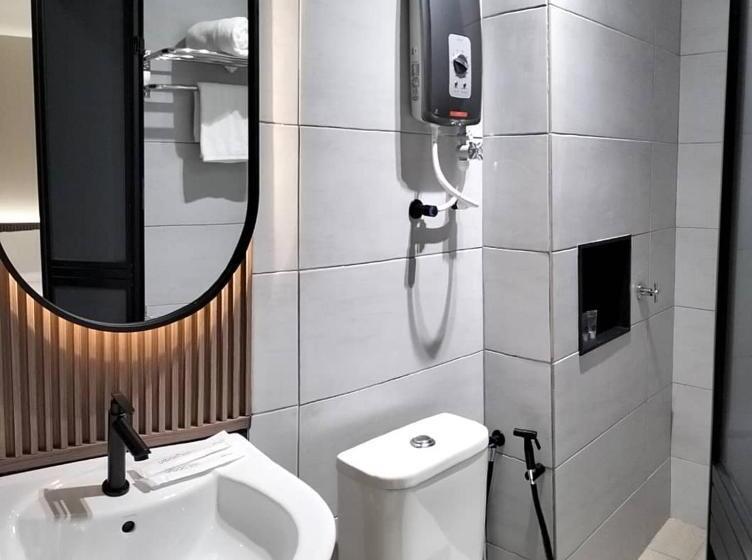 Полулюкс, Urban Inn, Salak Tinggi