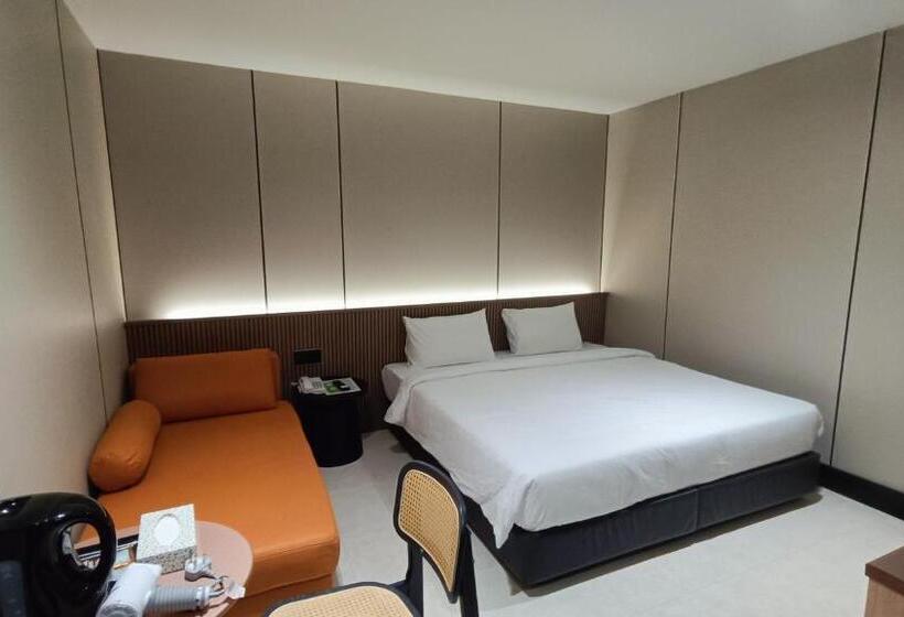 Номер Deluxe, Urban Inn, Salak Tinggi