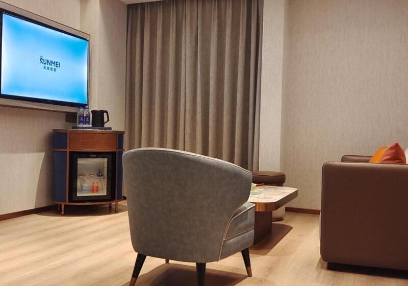 سوییت اجرایی, Lanou Hotel Lianyungang Donghai High Speed Railway Station Crystal City