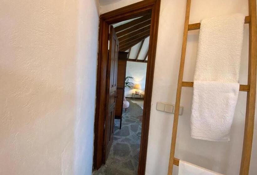 Deluxe Suite Sea View, La Rayuela Suites