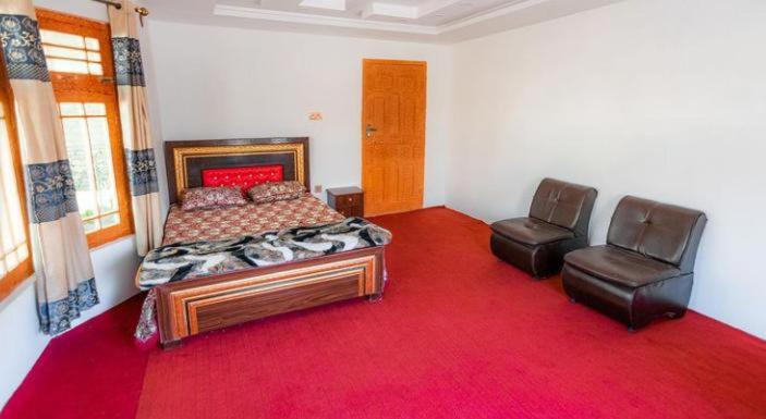 اتاق استاندارد با چشم‌انداز باغ, Royal Guest House