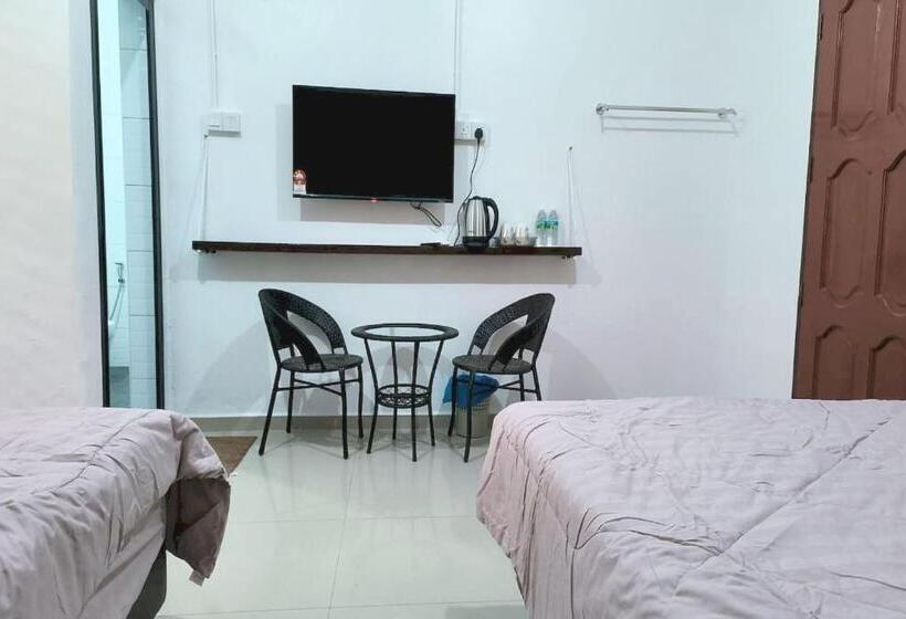 Люкс Премиум, Oyo 90857 Hotel Kong Jing