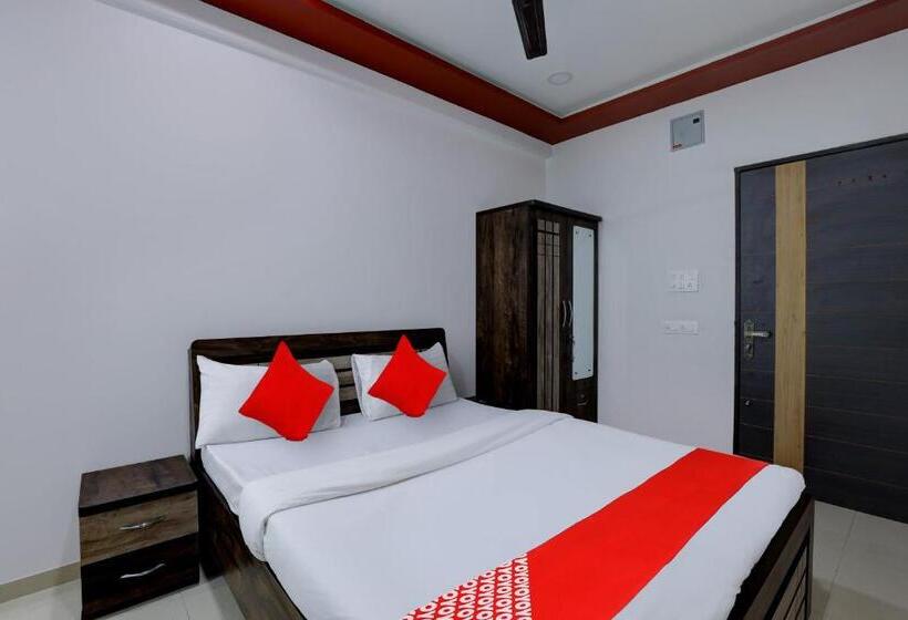 三人经典房间, Oyo Hotel Good Luck