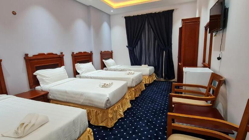 Economy Quadruple Room, فندق بياك أوتيل الفيصيلية