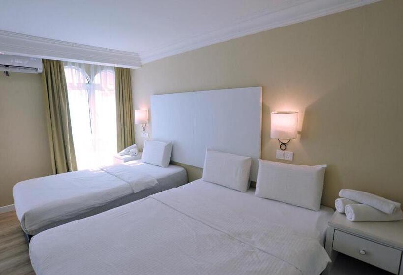 Номер Deluxe, Melati Inn