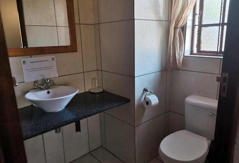 חדר אקונומי, Sanloo Manor Guesthouse