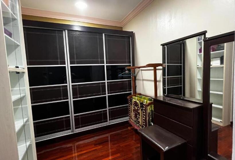 Семейное Бунгало, Yb Guest House 4 Bilik 5 Katil