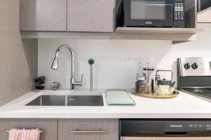 Escritório Deluxe, Rozenhaus Montreal