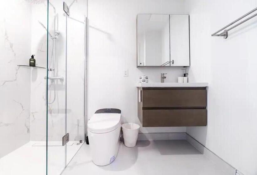 Escritório Deluxe, Rozenhaus Montreal
