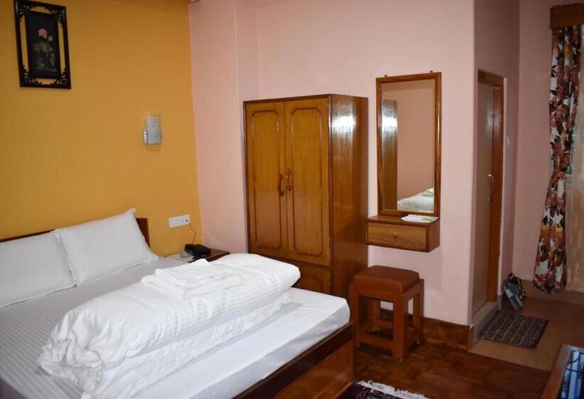 اتاق اکونومی, Alpine Guest House