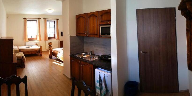 豪华套房, Apartmány šachty
