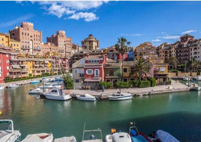 Номер Стандарт, Valencia Beach Room With Private Bathroom Coliving