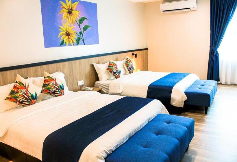 Четырехместный Номер Стандарт, Savana Hotel & Serviced Apartments