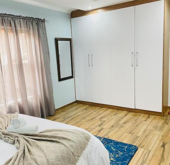 اتاق استاندارد با سرویس بهداشتی مشترک, Airport Imperial Guest House