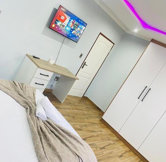 اتاق استاندارد با سرویس بهداشتی مشترک, Airport Imperial Guest House