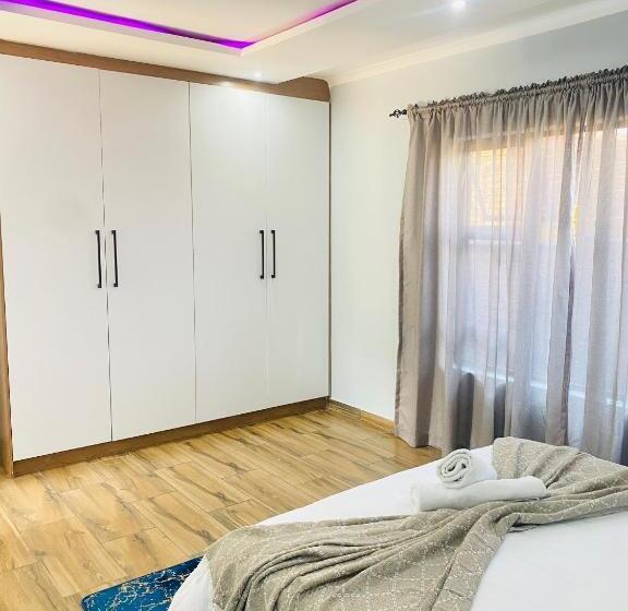 اتاق استاندارد با سرویس بهداشتی مشترک, Airport Imperial Guest House