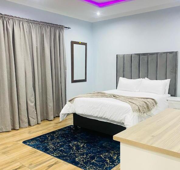 اتاق استاندارد با سرویس بهداشتی مشترک, Airport Imperial Guest House