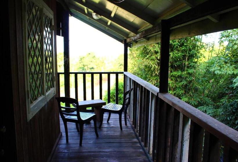 Номер Стандарт Вид на Сад, Nanga Damai Homestay