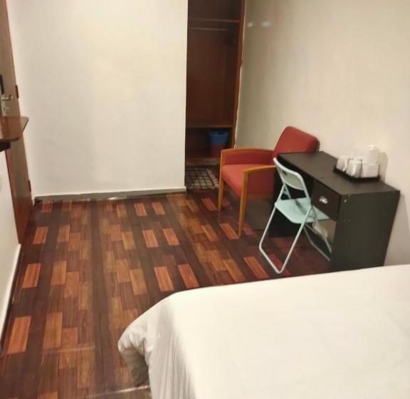 سوییت سوپریور, Mz Hotel Official Account